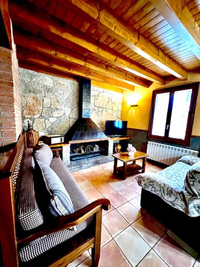 Spacious House In Ogassa With Terrace And Bbq Exterior foto