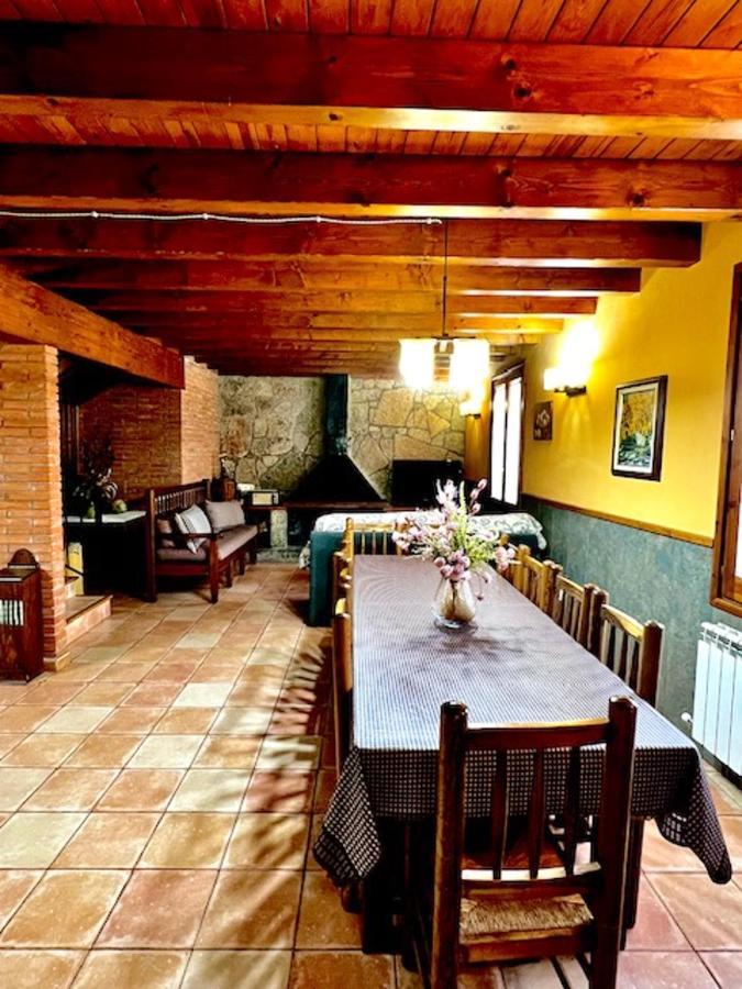 Spacious House In Ogassa With Terrace And Bbq Exterior foto