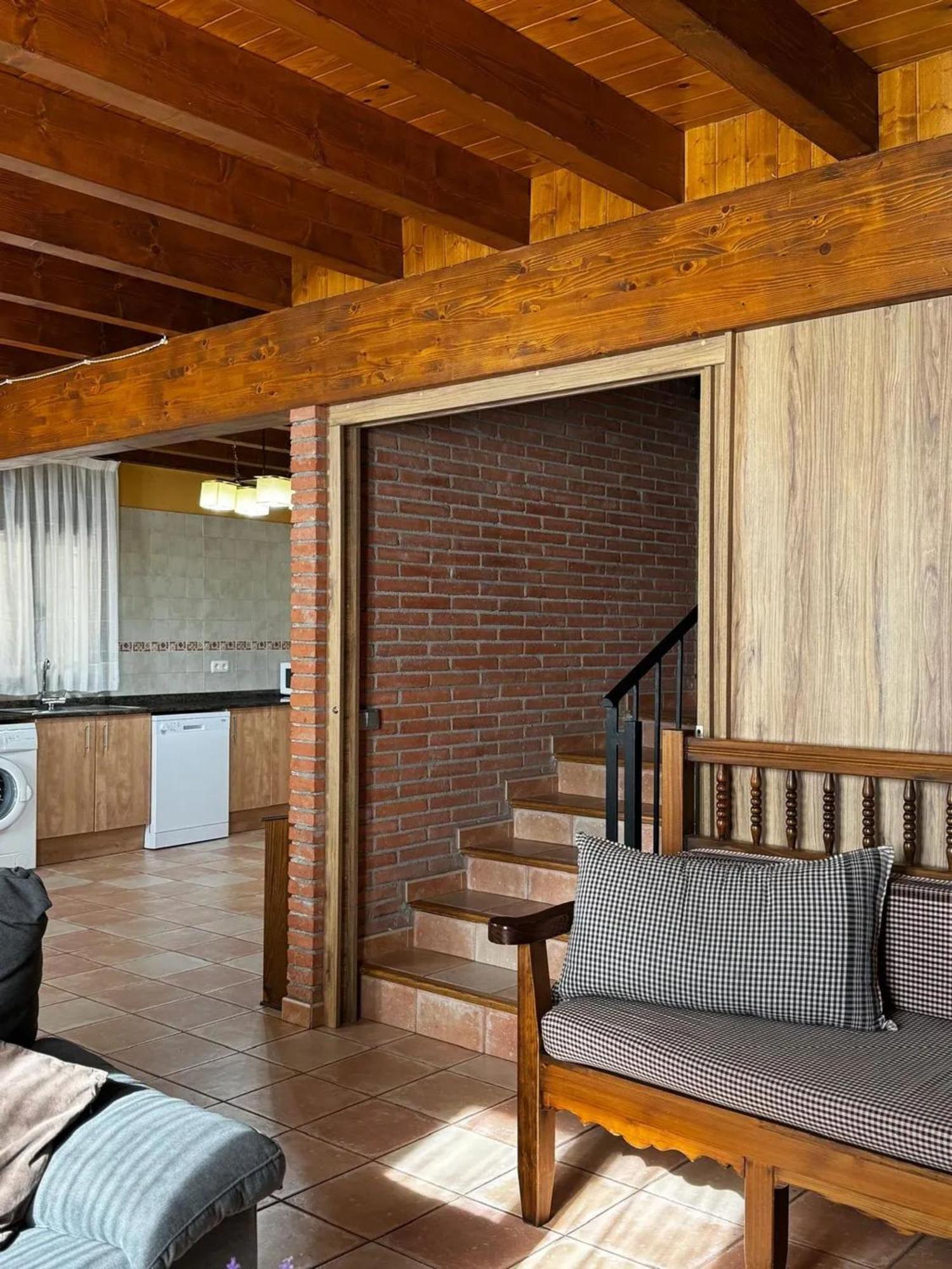 Spacious House In Ogassa With Terrace And Bbq Exterior foto